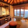 <p>Villa Royal Ocean Suite</p>