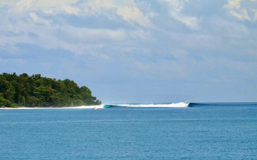 surf-banyak-island/the-dream-surftrip