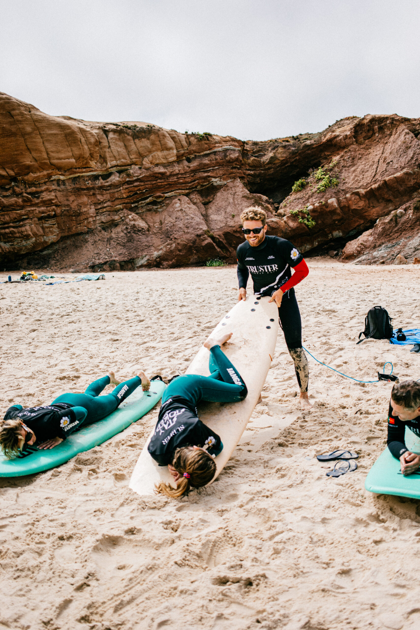 Truster Surf