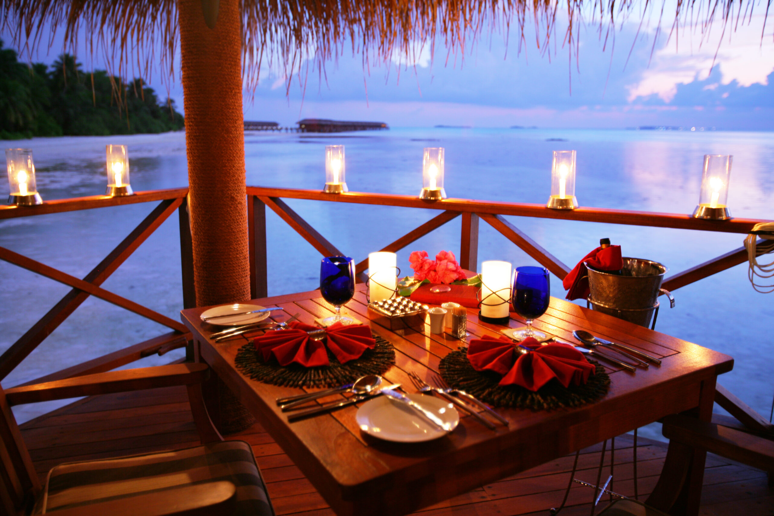 EQ Surf Retreat and Medhufushi : Alfresco Restaurant