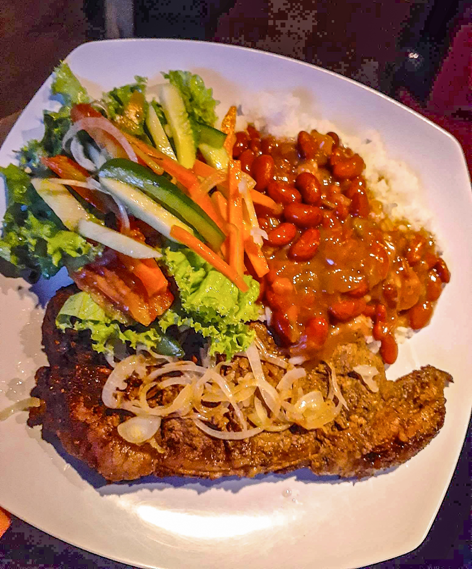 Raja Ombak - Beef Steak, rice, beans and Salad